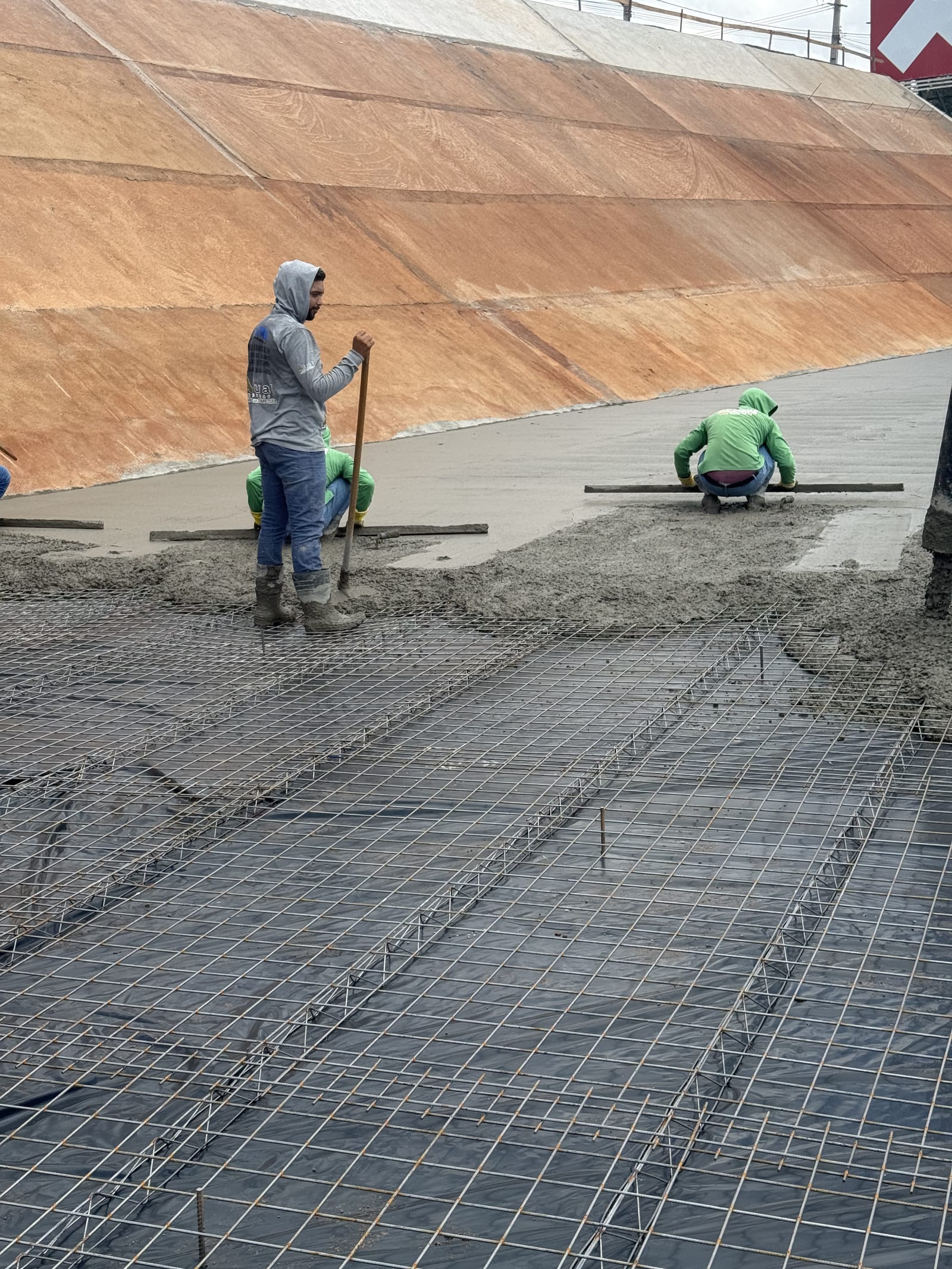 Obra de pavimento industrial na região de Maringá — Lajeresk